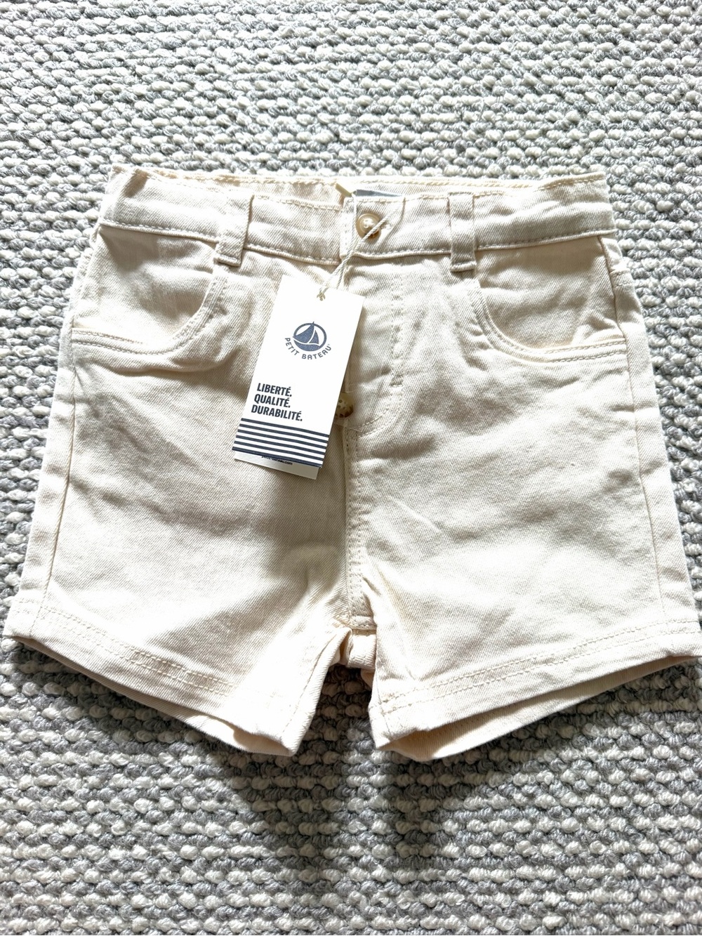 NWT Petit Bateau Solid Ivory/Cream Denim Shorts | Unisex Toddler | 24M/86cm